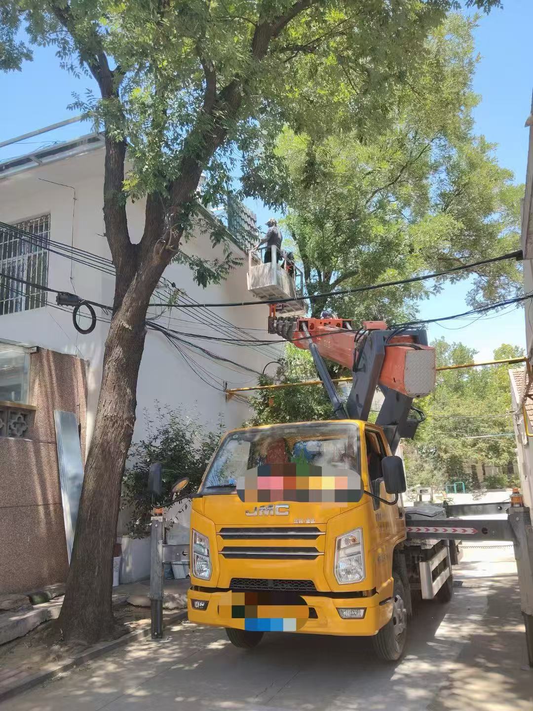 广东高空作业车能吊装重物吗？最大承载多少公斤？