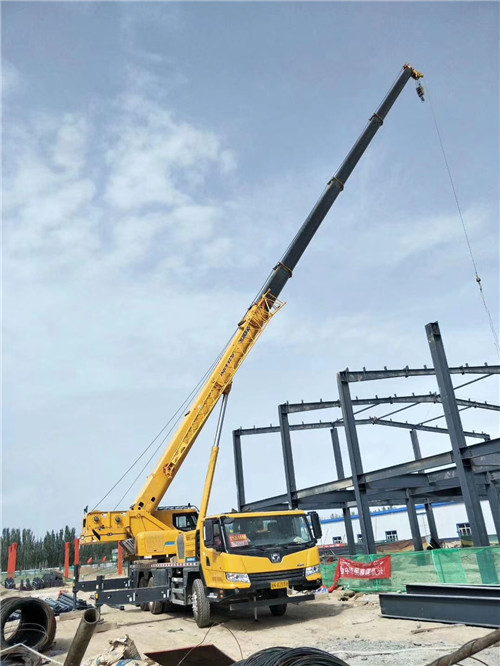 广东超高层建筑钢结构吊装案例